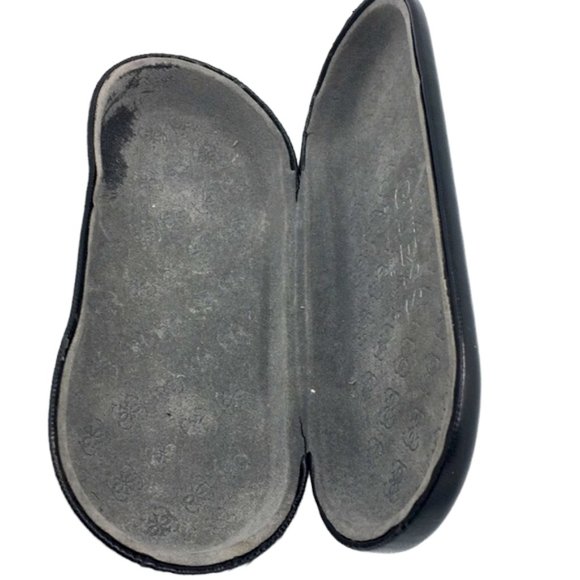 Guess Black Eyeglass Case - Picture 6 of 6